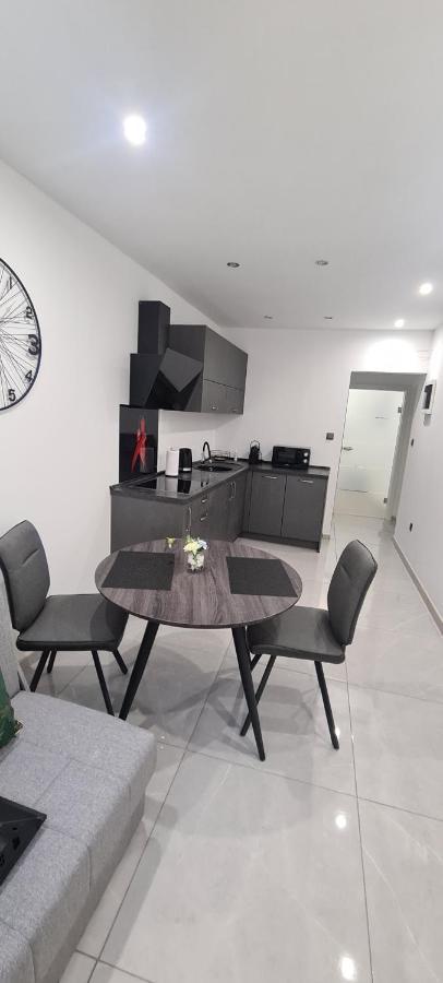 Apartman Julija 1 Rijeka Exterior foto